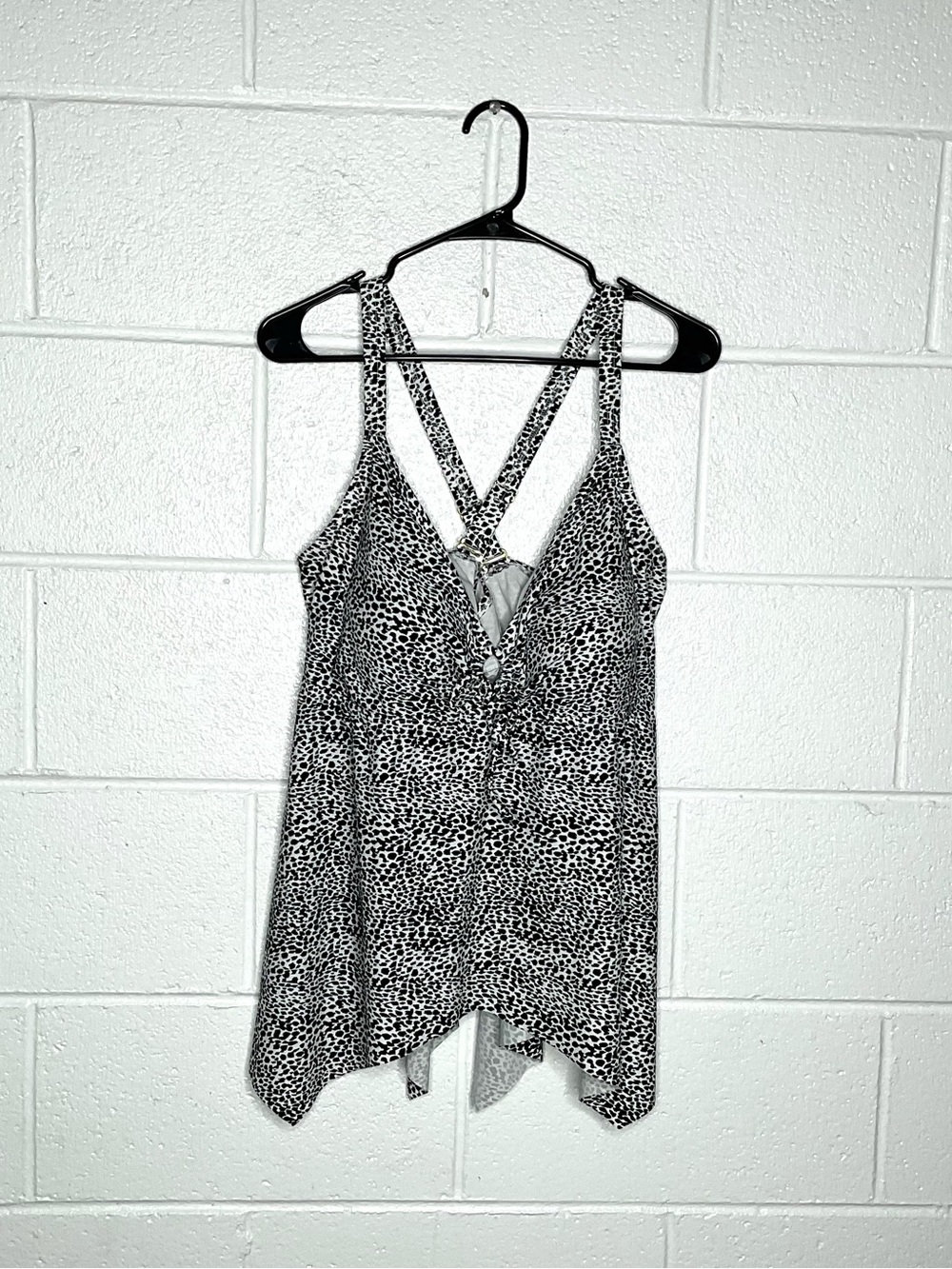< Swimsuits For All Animal Print Plus Size Tankini Swim Top >